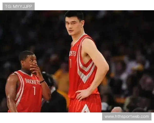 直接爆了！一声叹息！场均1.2分，姚明最后一个NBA队友，今夏可能也要退役了，这比赛直接演成连续剧